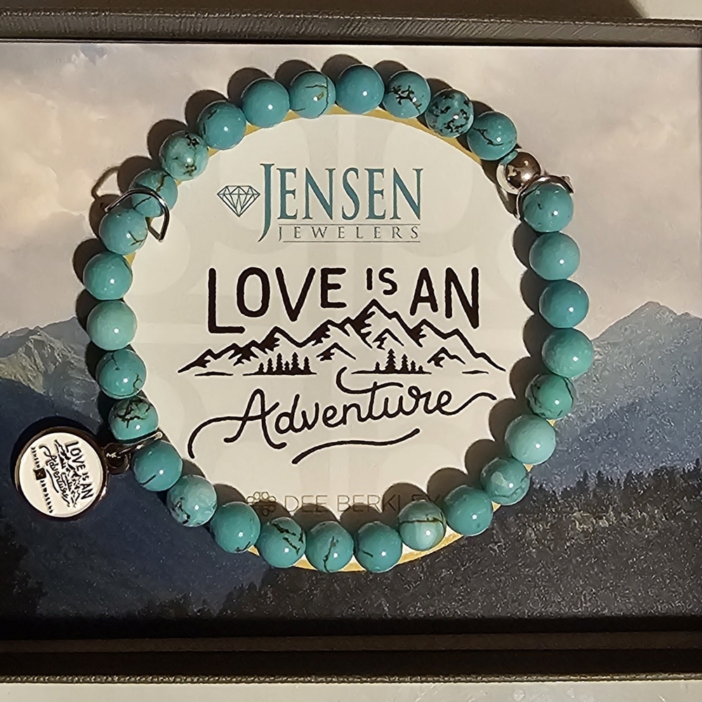 Jensen Jewelers Howlite Beaded Bracelet. NIB